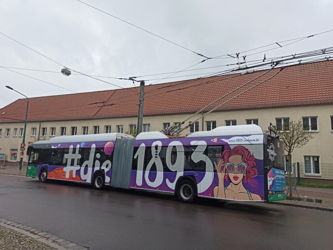 Gelenkobus Nr. 065 vom polnischen Typ Solaris Trollino 18 Kiepe IMC